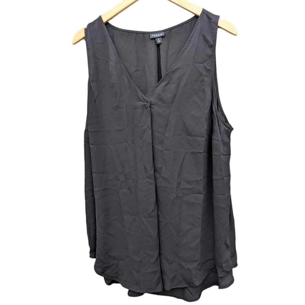 Torrid 2X Black Sleeveless VNeck Pop Over Light Weight Goth Career Office Blouse